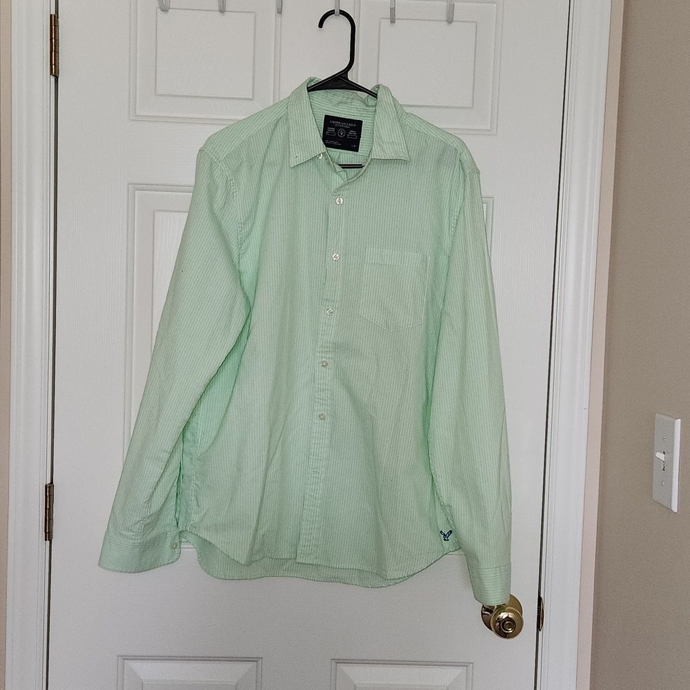 American Eagle Outfitters Size L Slim Fit Green striped button up